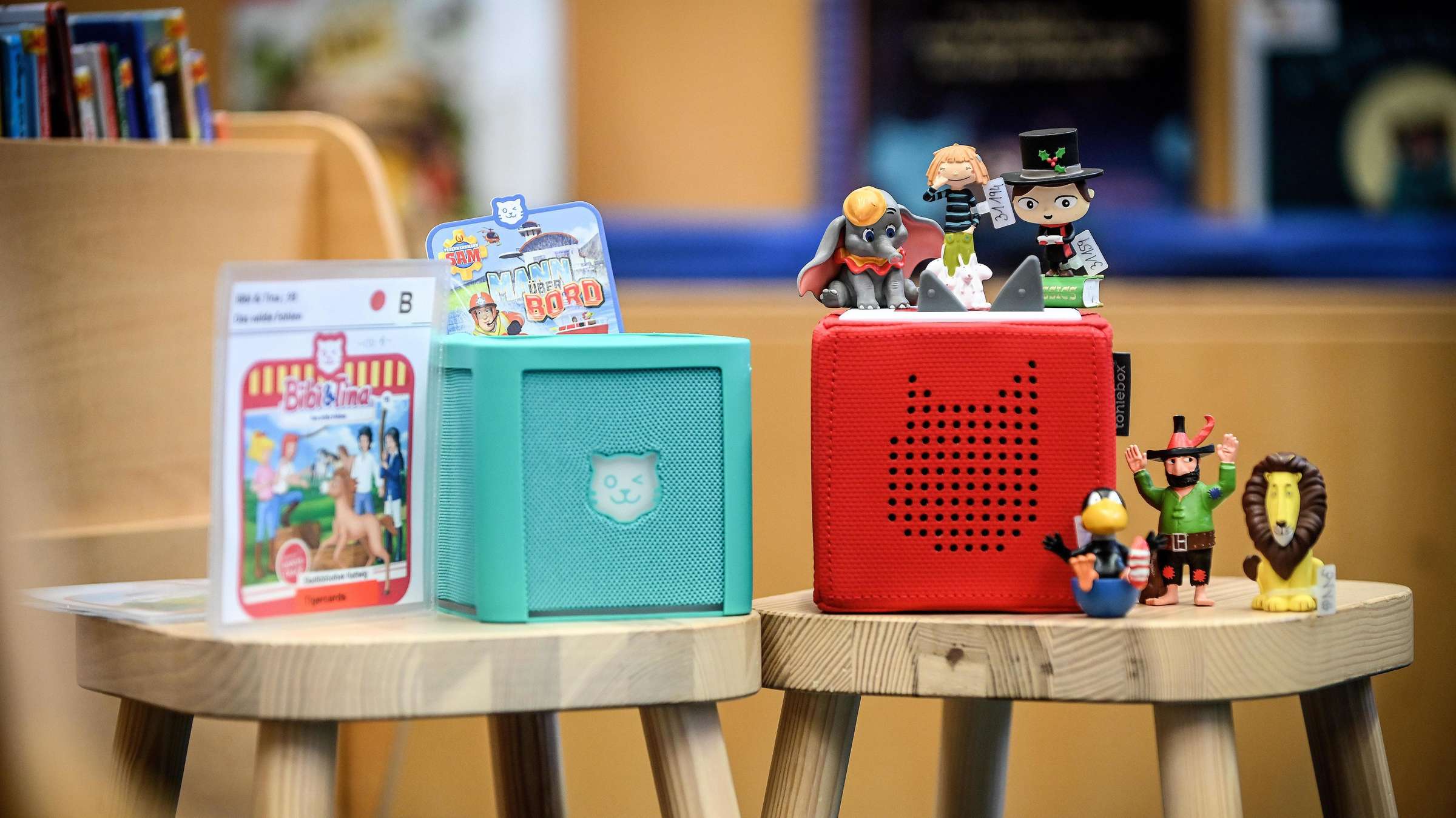 TONIES Verkaufe -TONIES Verkaufe 37209015 toniebox mit toniefiguren 2qkbznyatPea